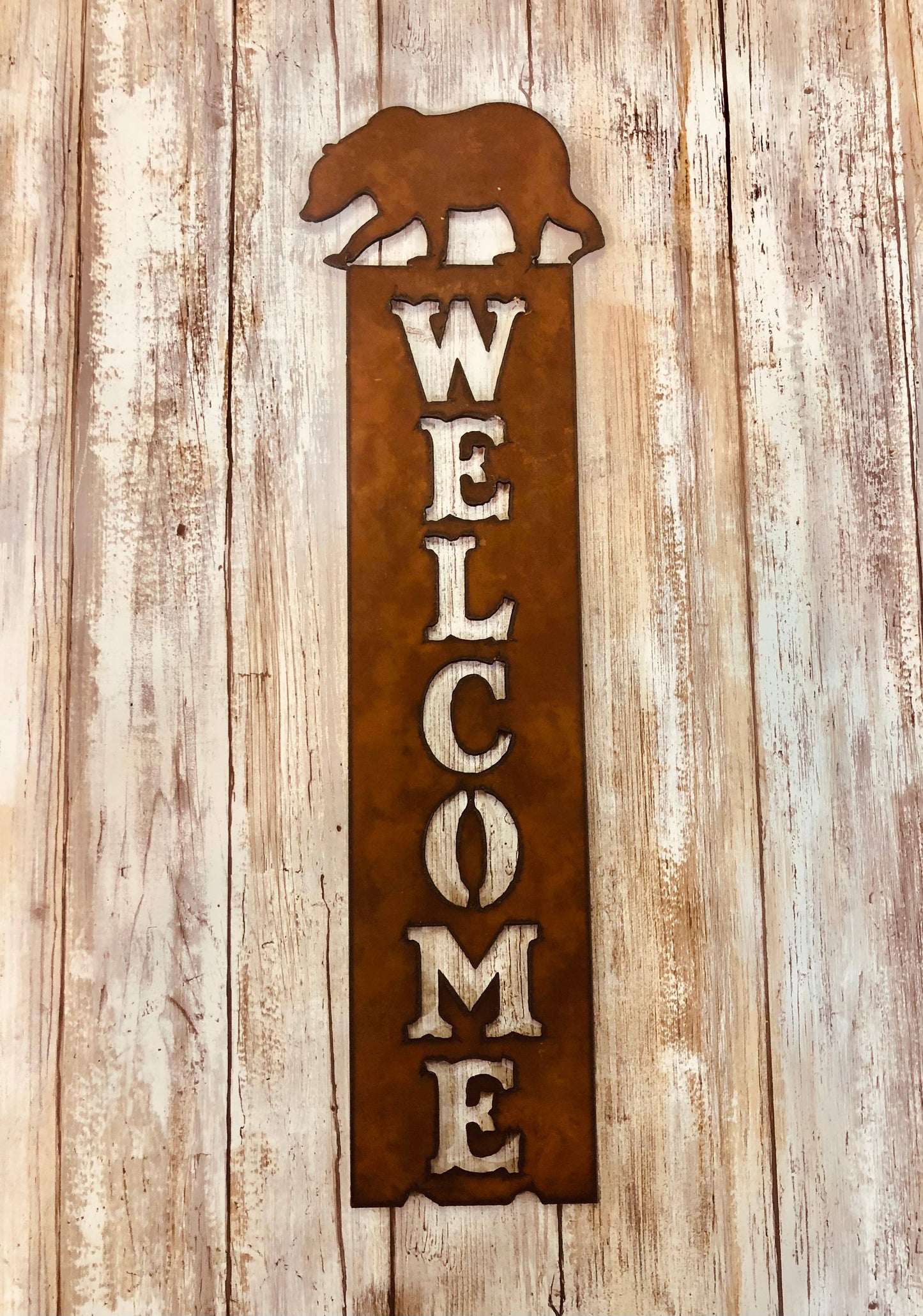 Grizzly Bear Lodge Vertical Welcome Sign
